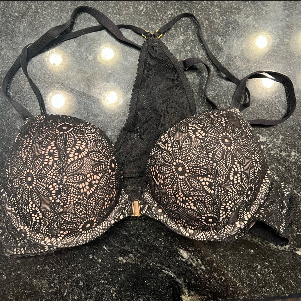 Victoria’s Secret Bombshell Racerback Bra 34A